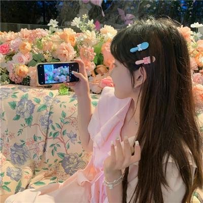 孝义女郎 封面